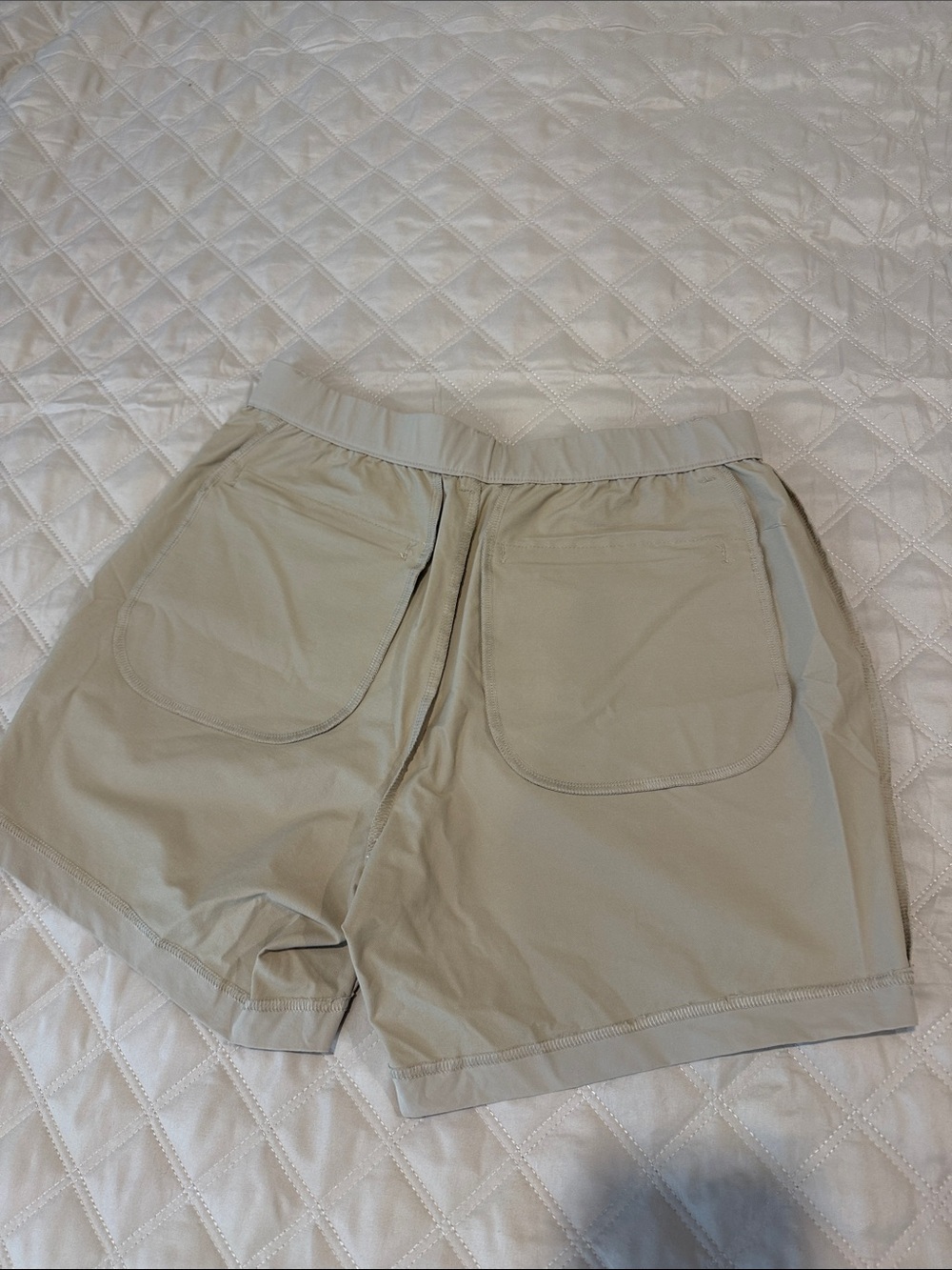 Bearbottom Men’s Tour Shorts Size Medium